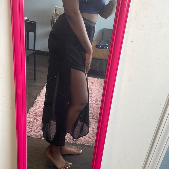 Black midi dress with open side - Picture 3 of 4